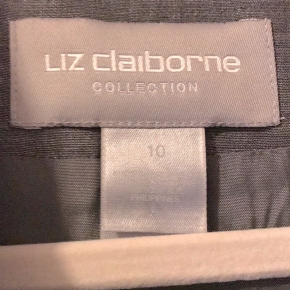 LIZ CLAIBORNE Collection/ 2 pc Pant Suit size 10 Jacket / size 10 Pants/lined. - Picture 5 of 7